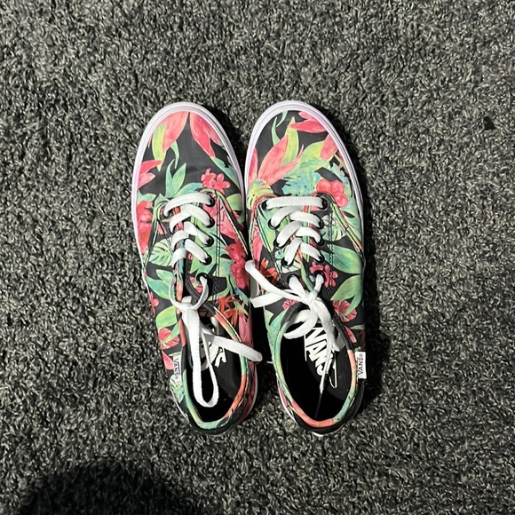 Vans Shoes - Women floral vans